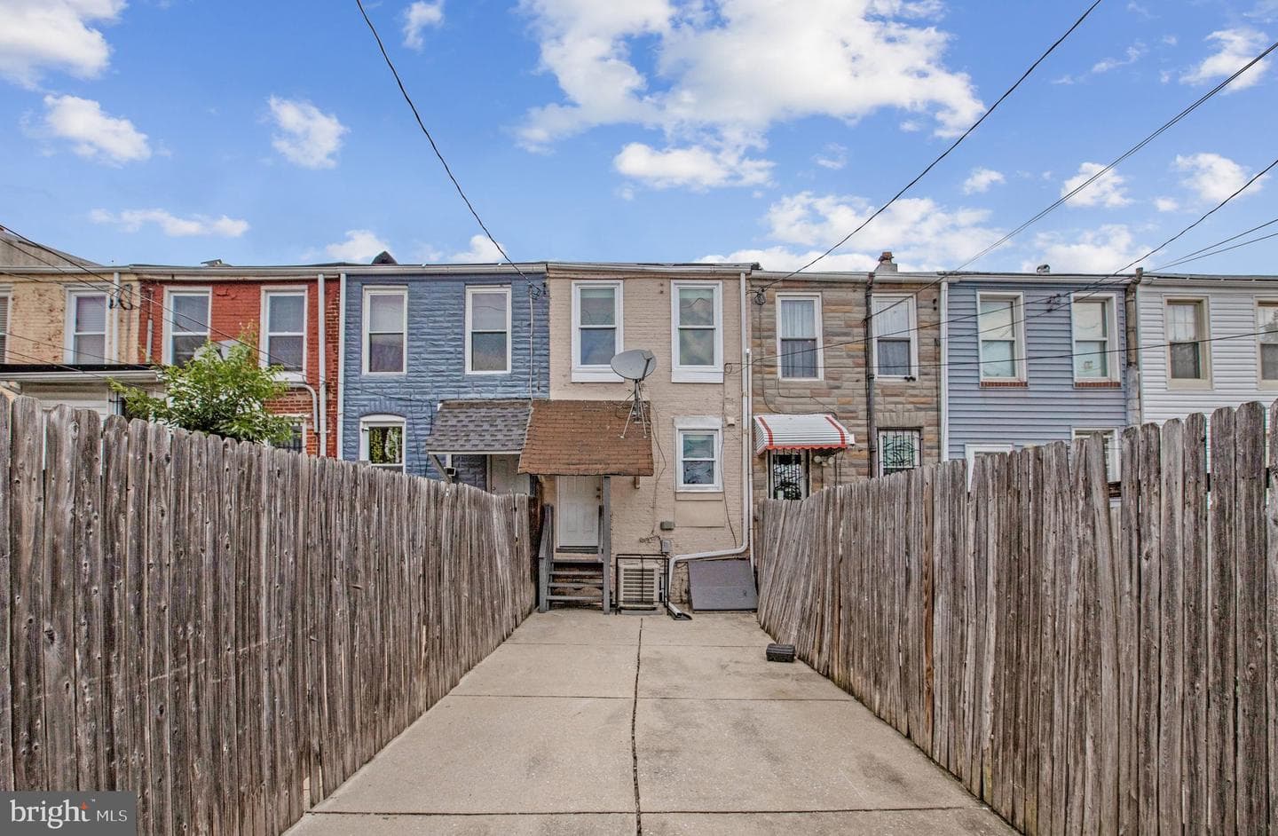 1145 W Cross Street photo 22