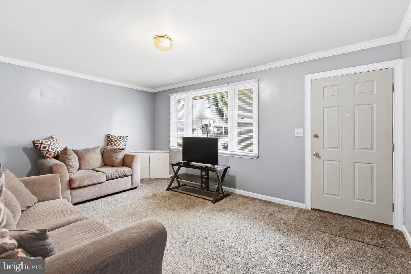 6608 Danville Avenue photo 4