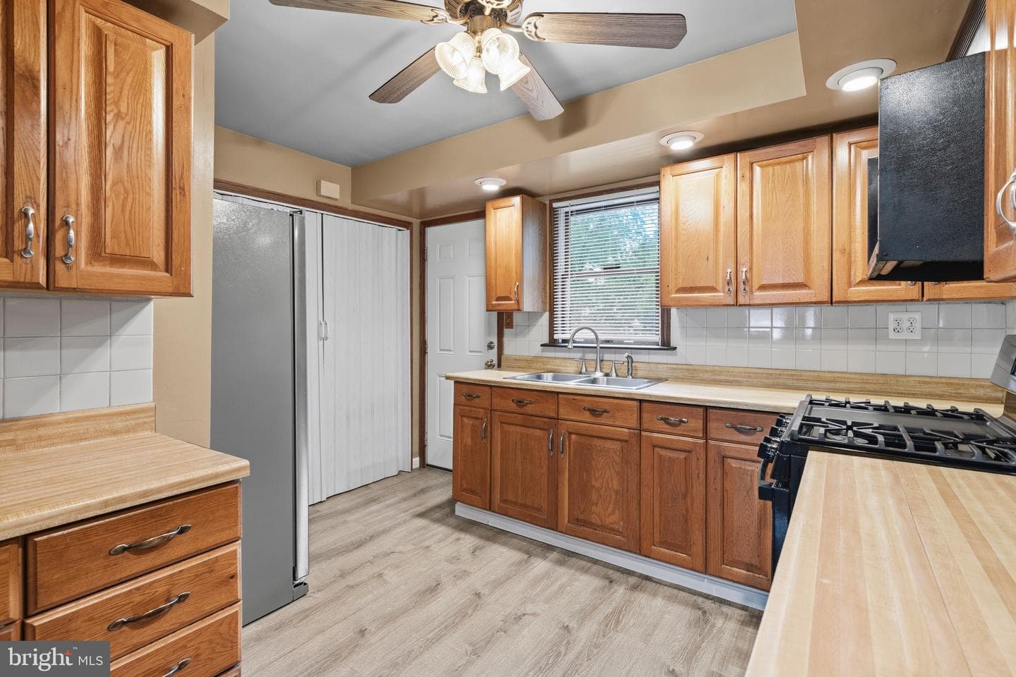 6608 Danville Avenue photo 8