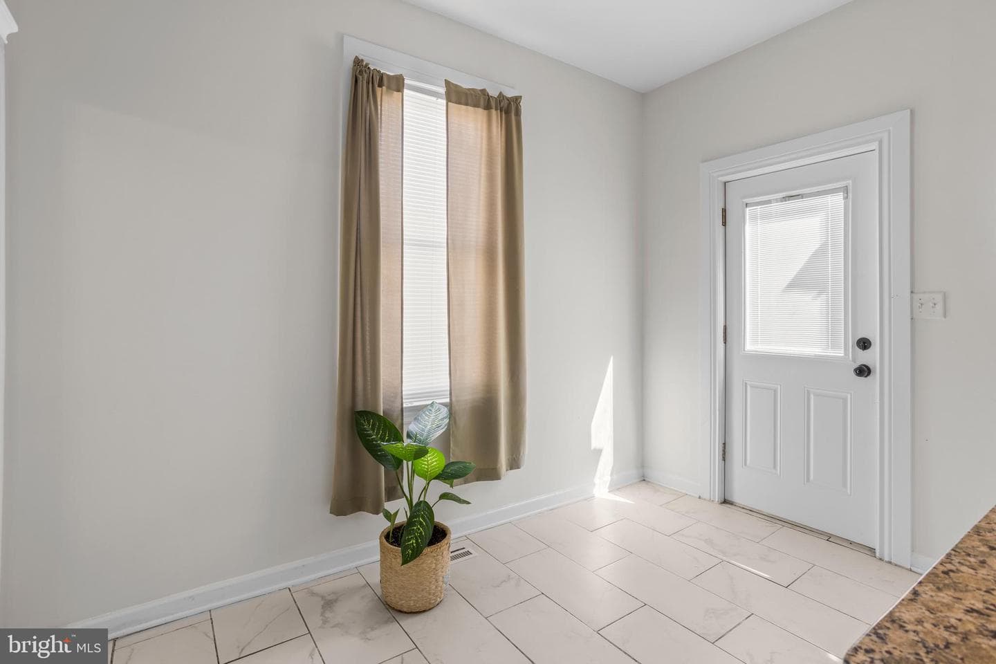 4409 Kathland Avenue photo 31
