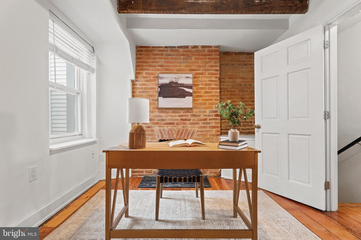 103 E Cross Street E photo 26