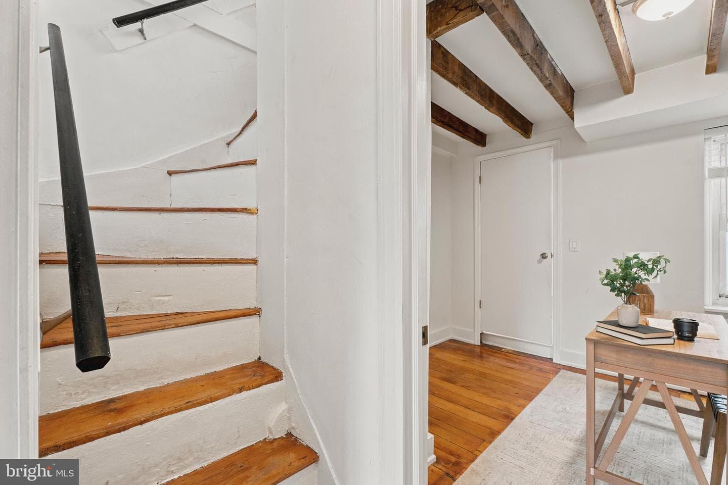 103 E Cross Street E photo 27