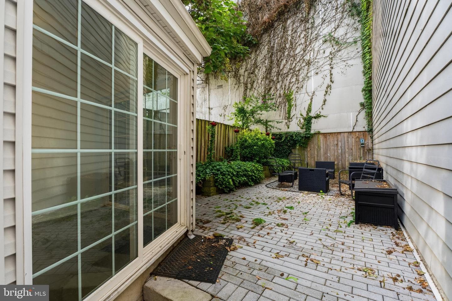 103 E Cross Street E photo 37