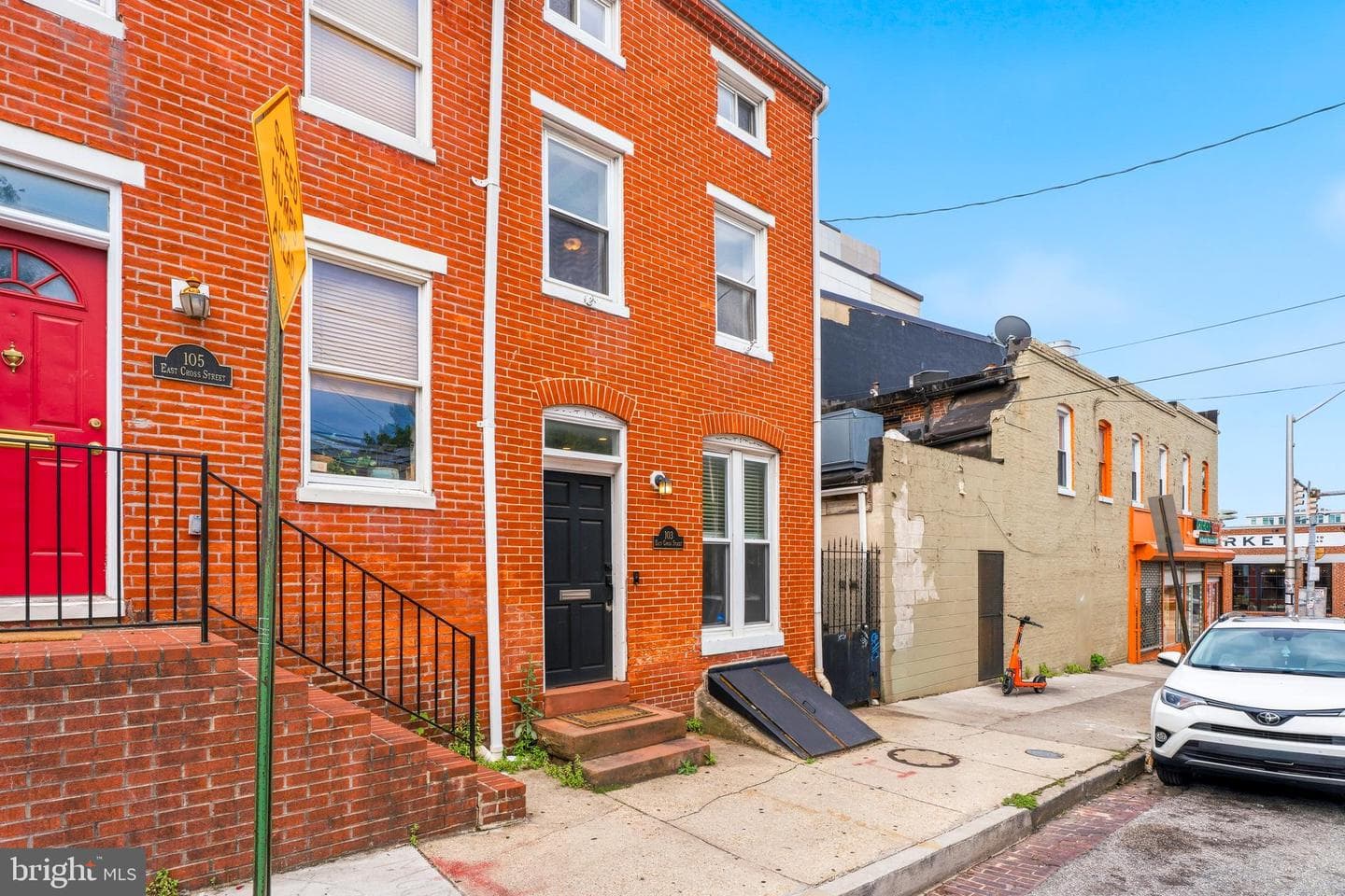 103 E Cross Street E photo 39