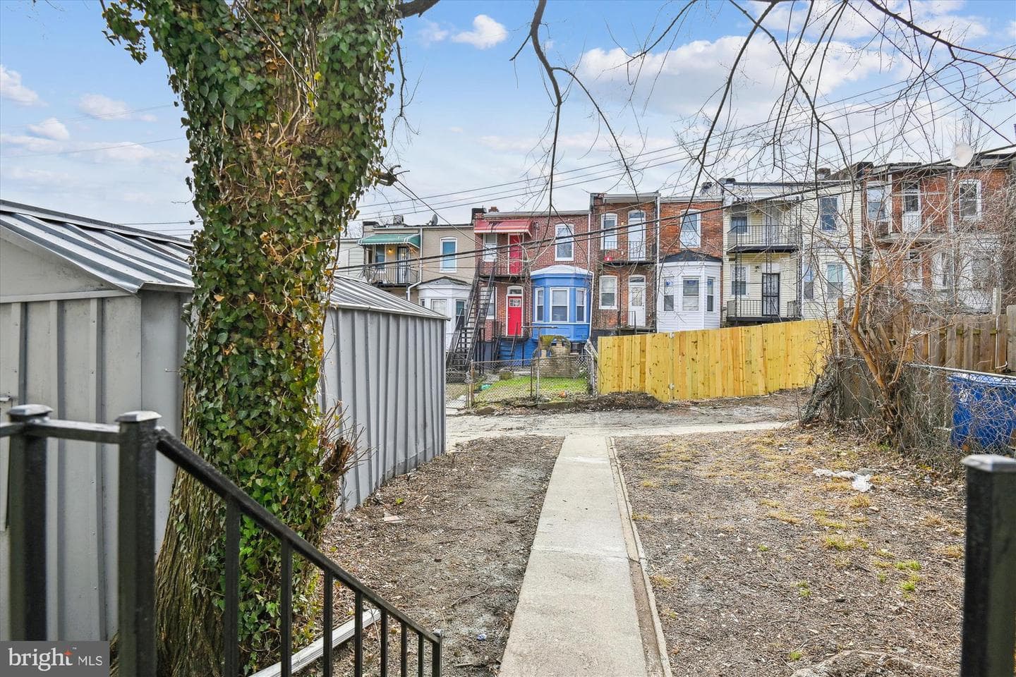 2917 Baker Street photo 35