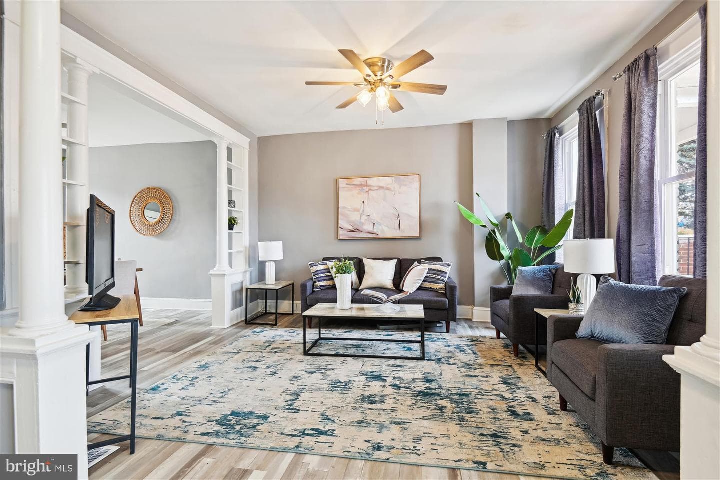 2917 Baker Street photo 4