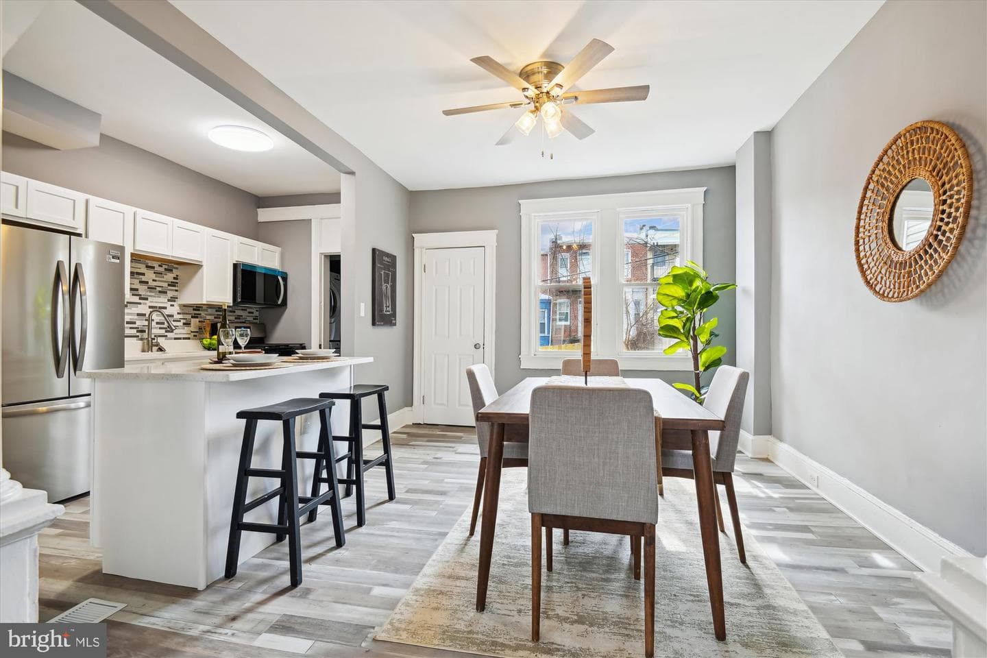 2917 Baker Street photo 6