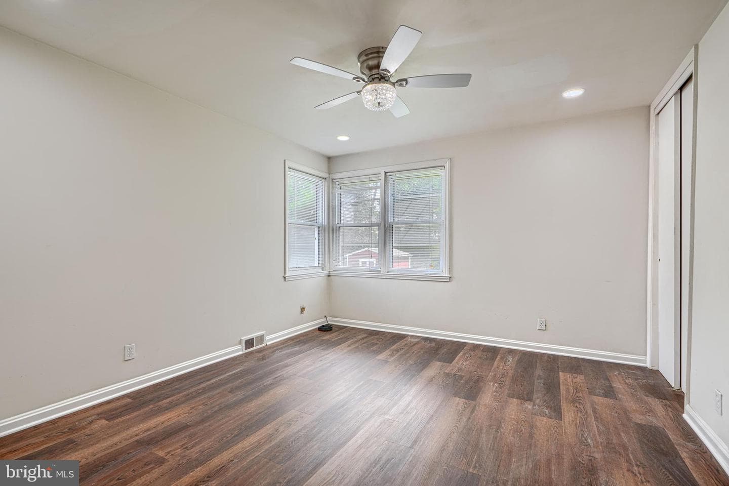5709 Key Avenue photo 25