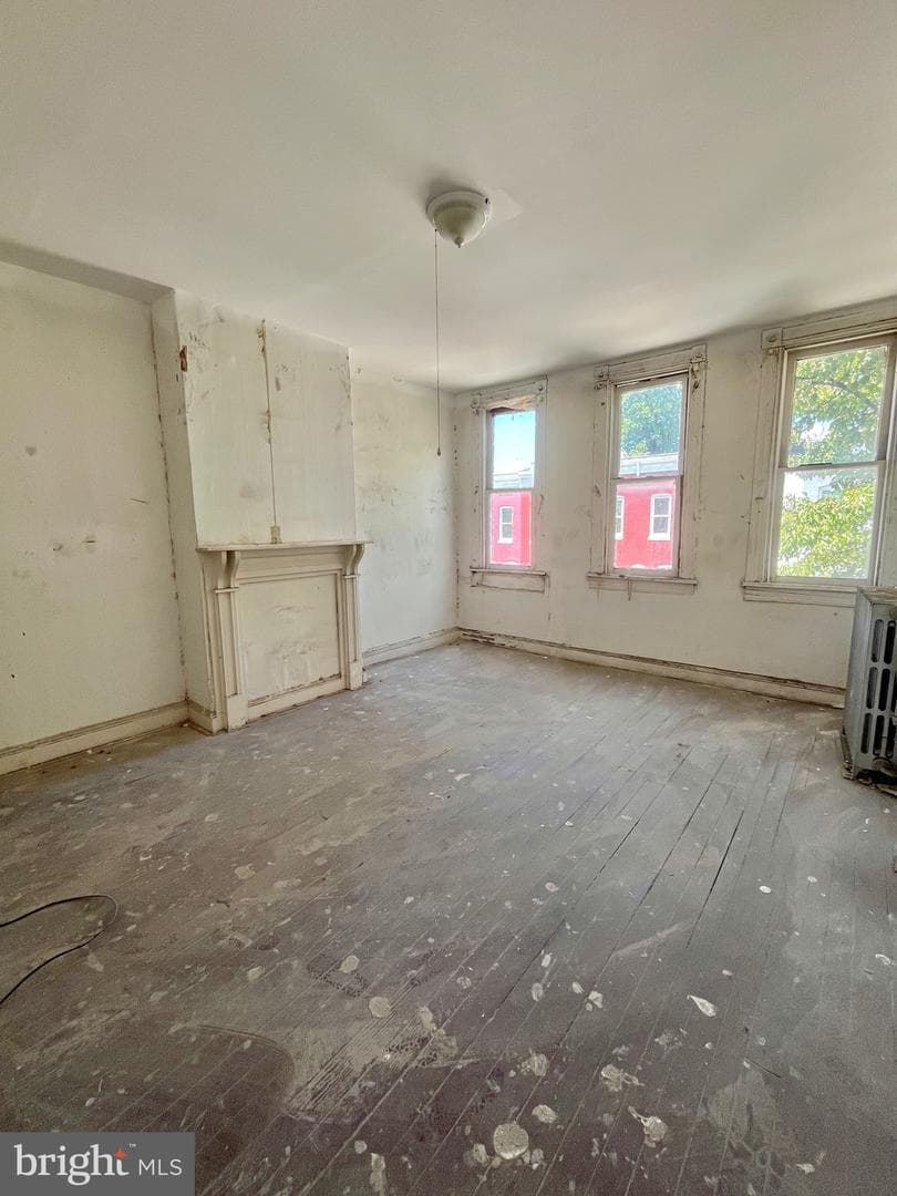 2423 Brentwood Avenue photo 4