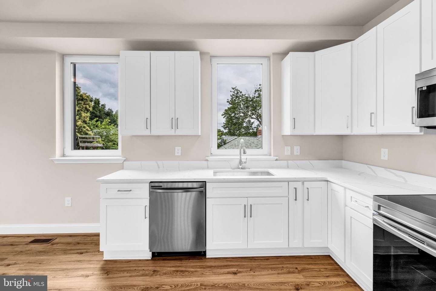 1129 Monroe Circle photo 7