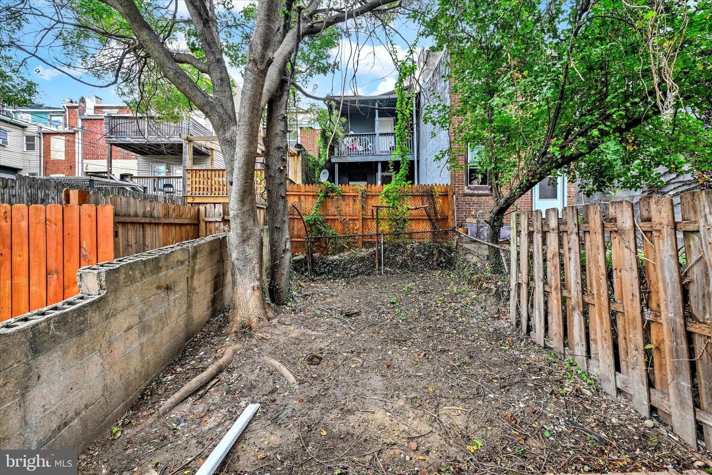 864 Lemmon Street photo 17