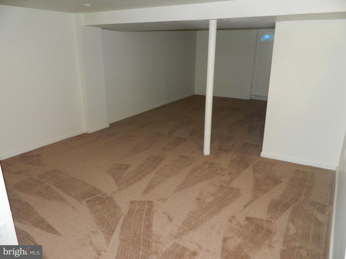 4003 Glenarm Avenue photo 9