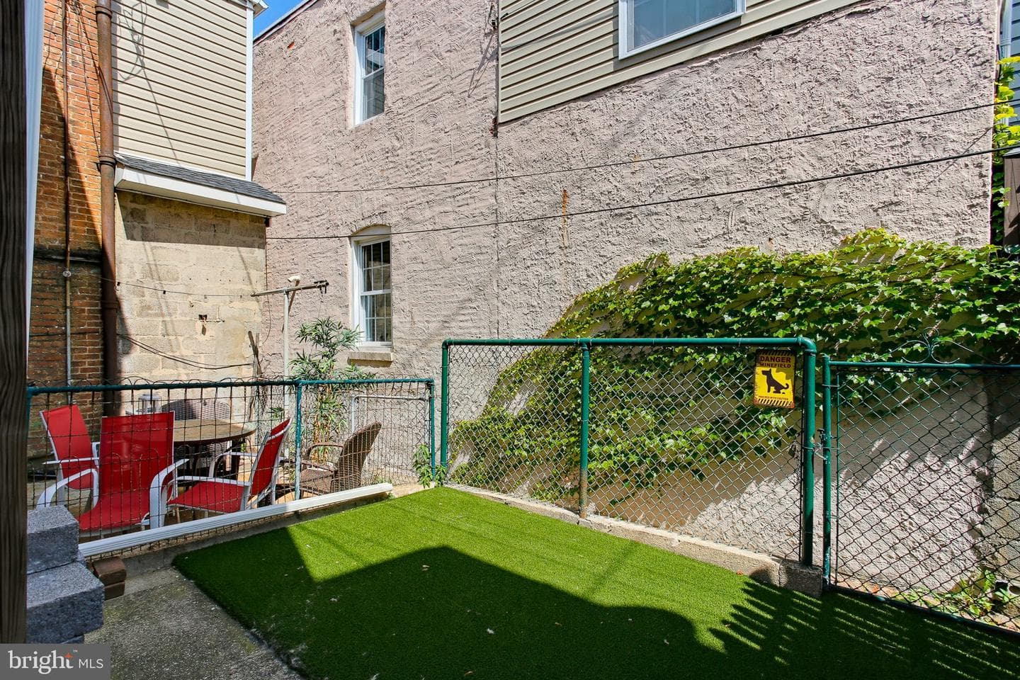 2712 Dillon Street photo 20