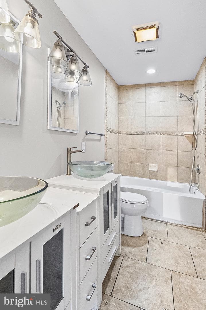 2532 Druid Hill Ave photo 24