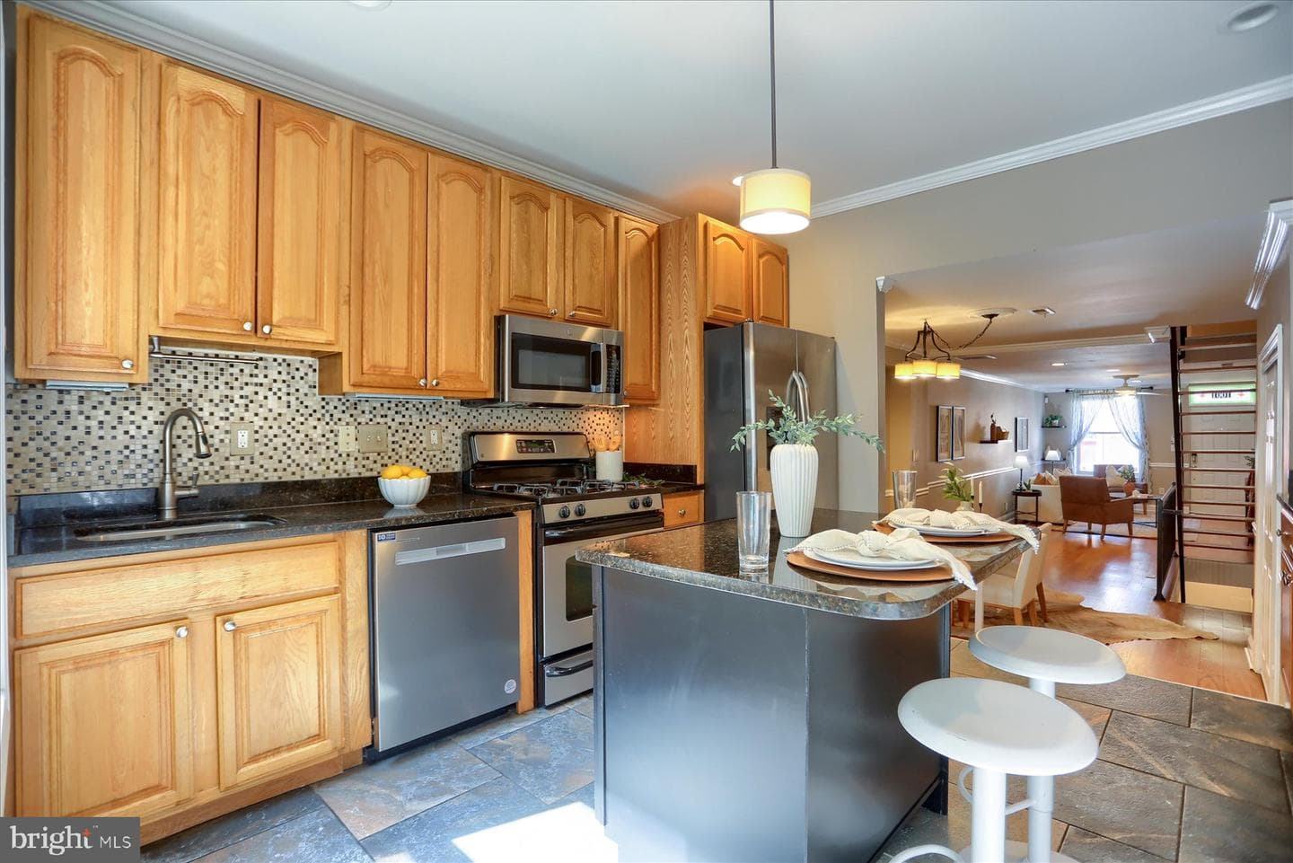 1001 Baylis Street photo 12