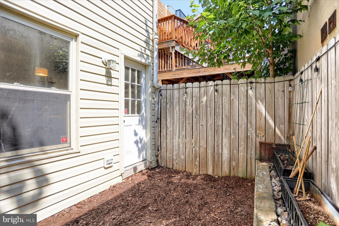 1001 Baylis Street photo 14