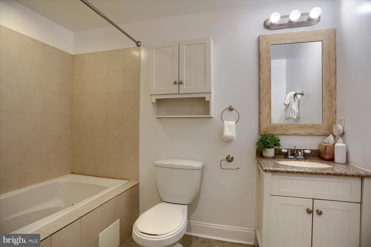 1001 Baylis Street photo 26