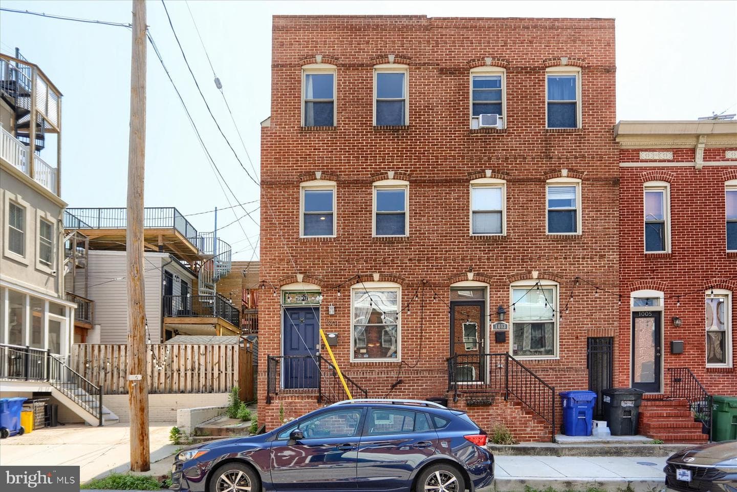 1001 Baylis Street photo 3