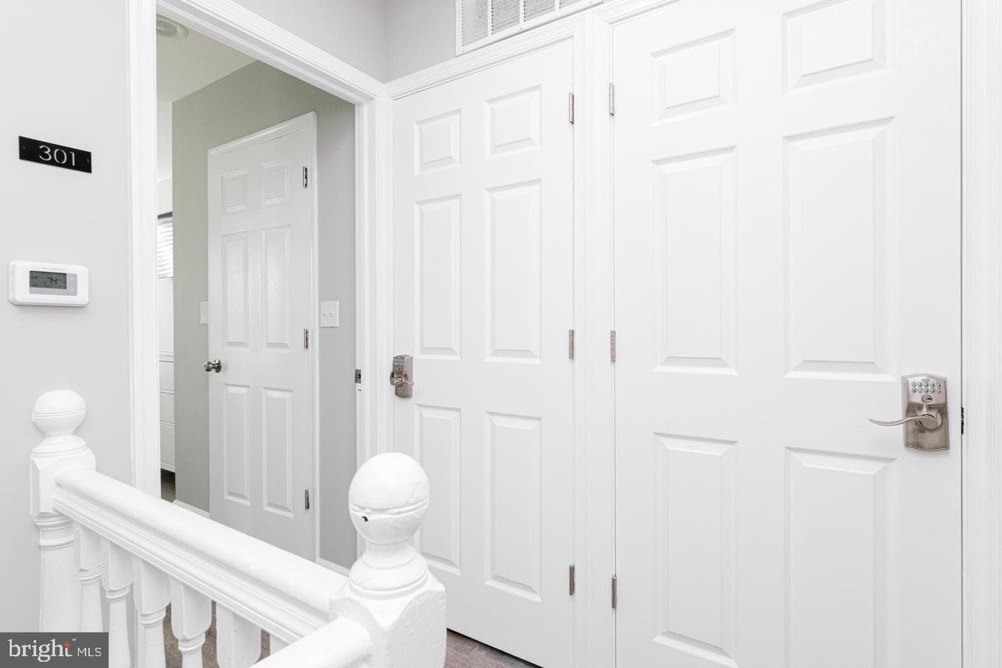 942 N Broadway photo 23