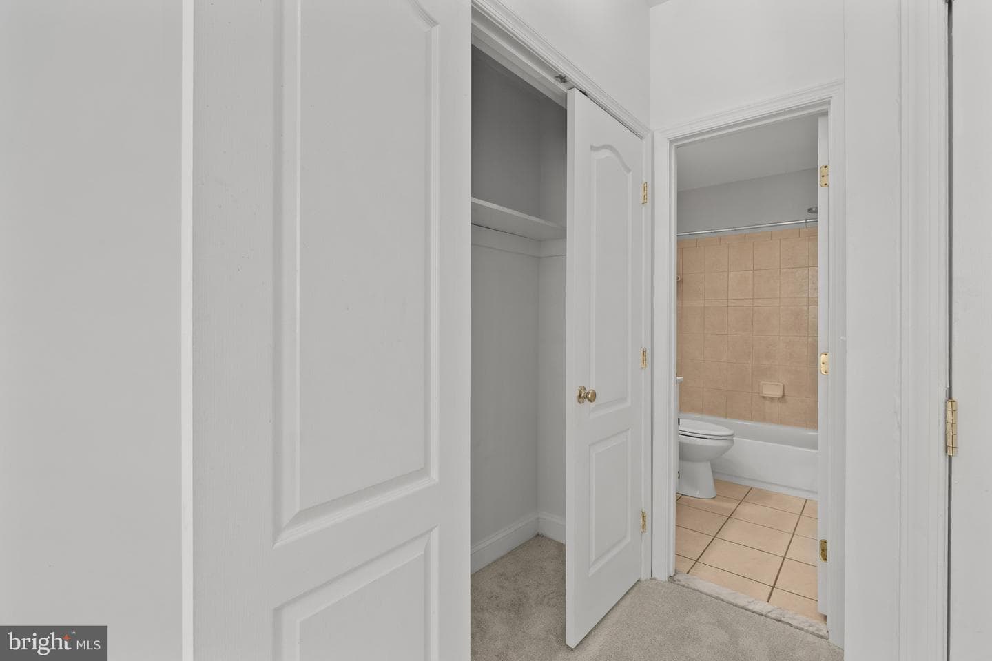501 N Port Street photo 25