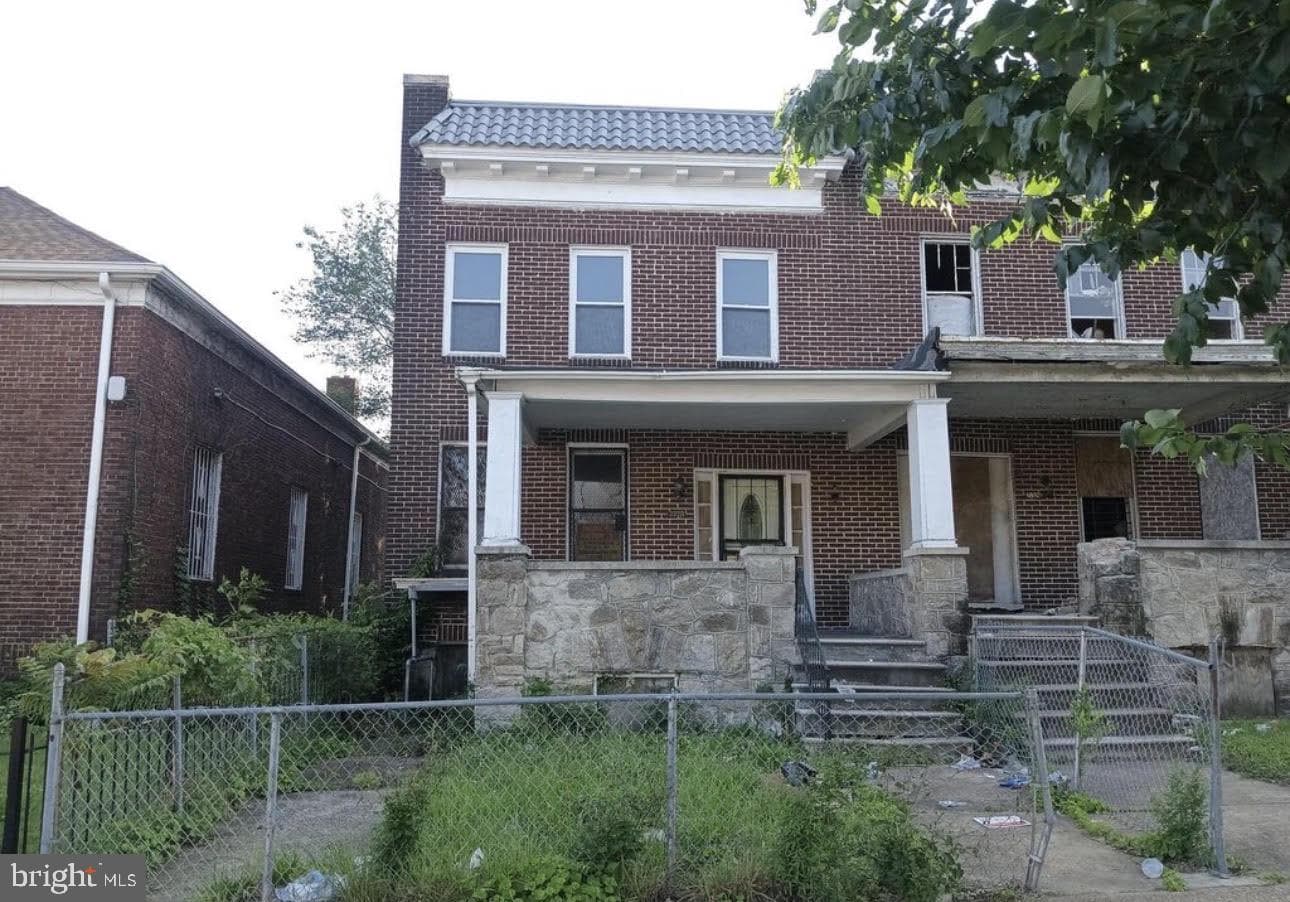 2324 Reisterstown Road photo 1