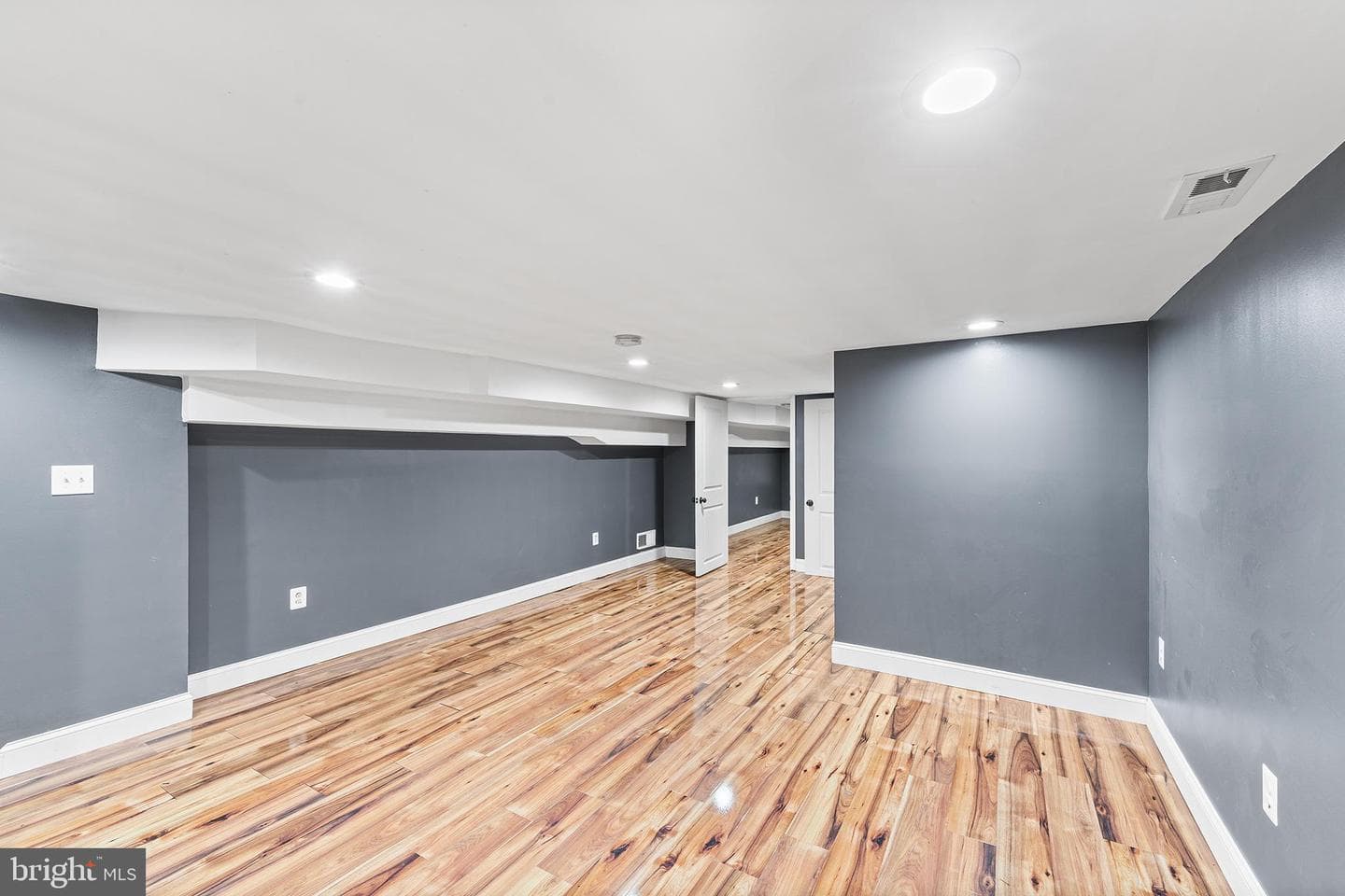 1617 N Broadway photo 26