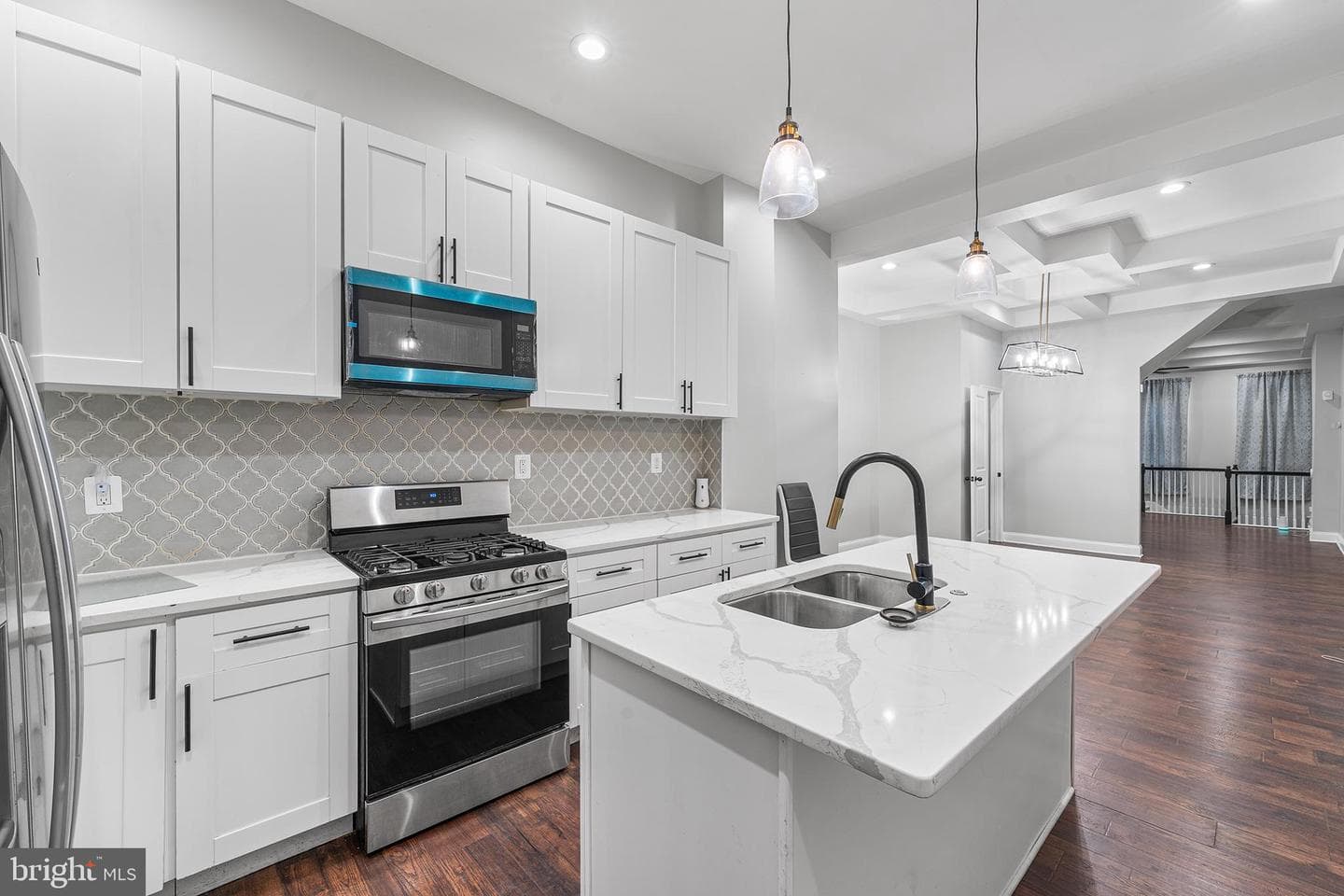 1617 N Broadway photo 9