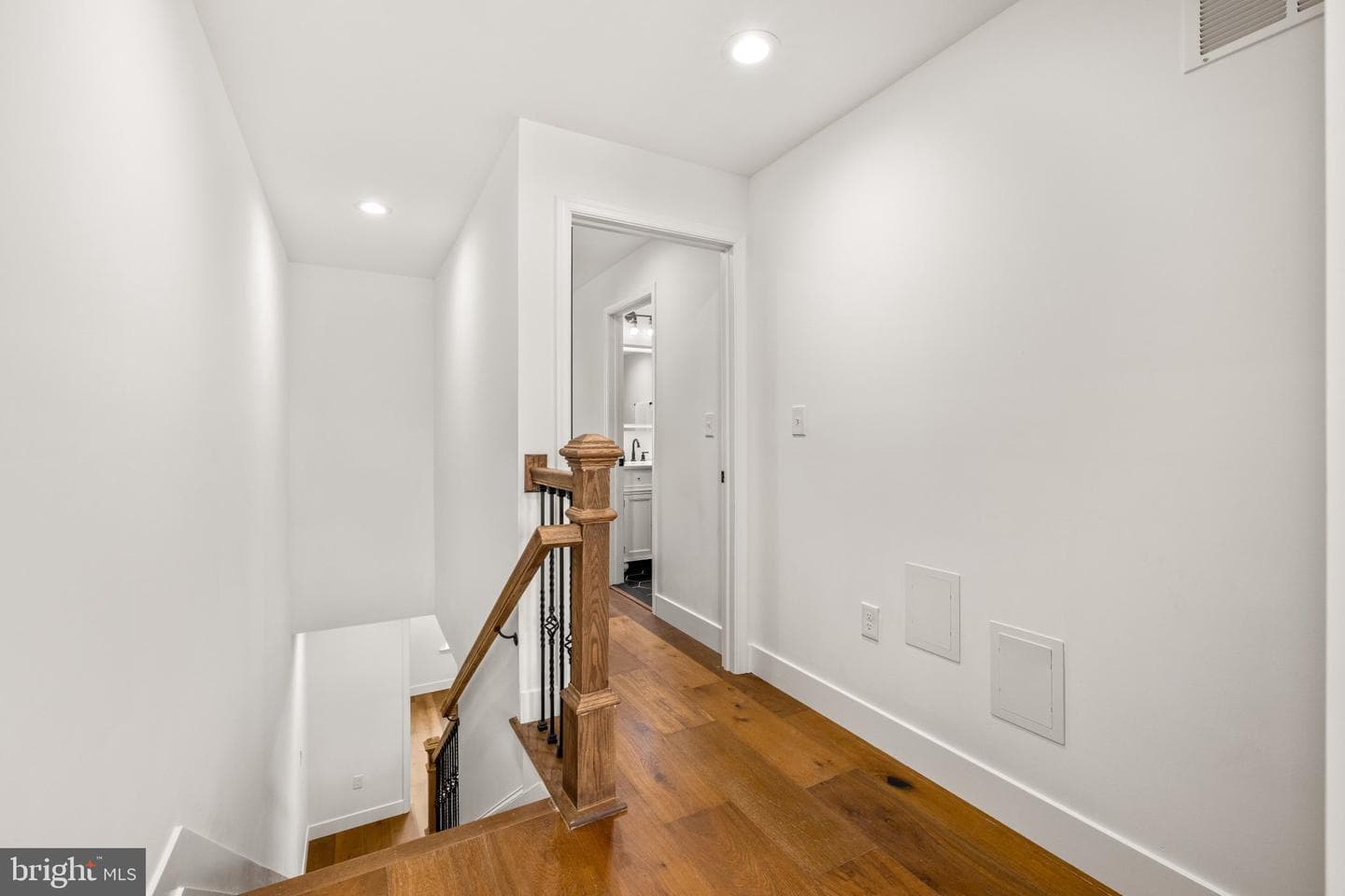 1220 N Eden Street photo 26