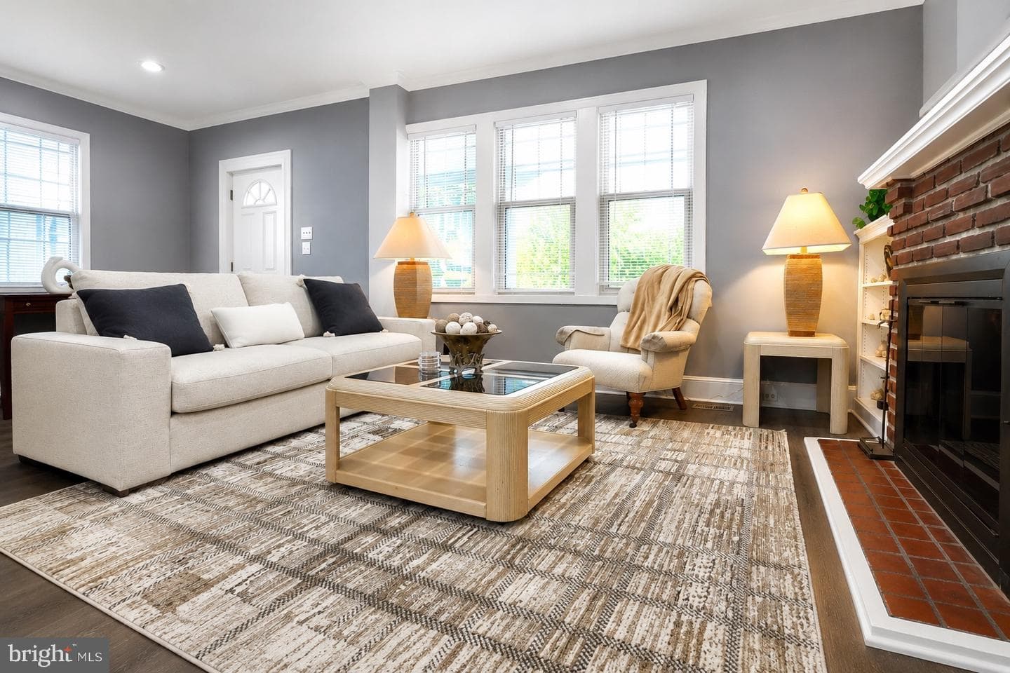 2808 Chelsea Terrace photo 3