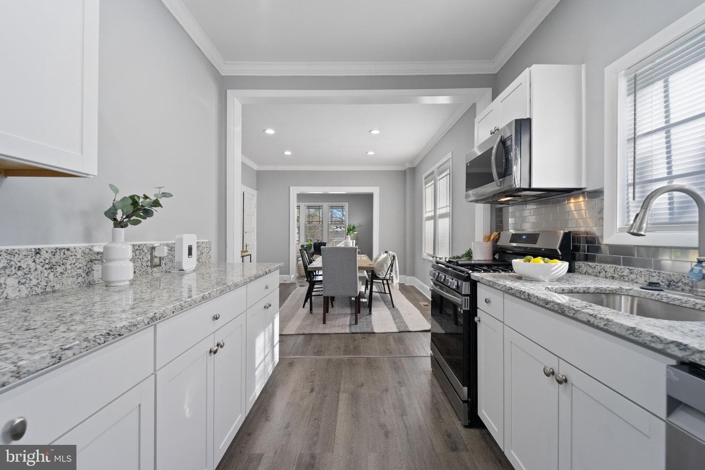 2808 Chelsea Terrace photo 5