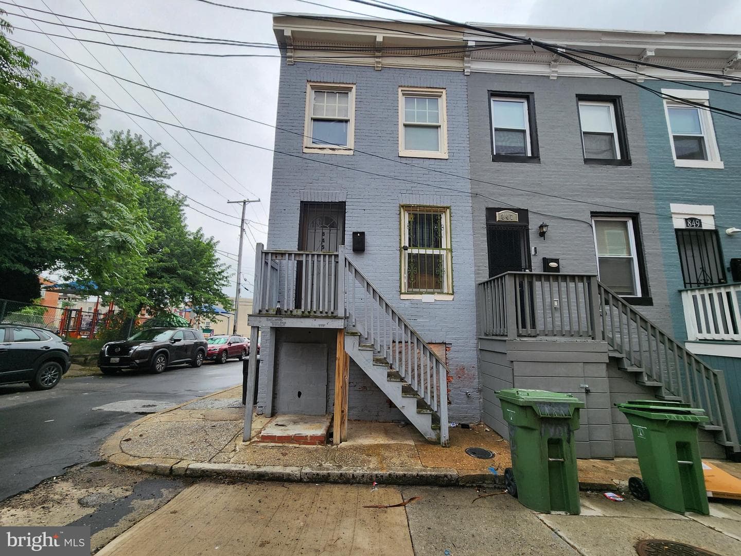845 Reinhart Street photo 2