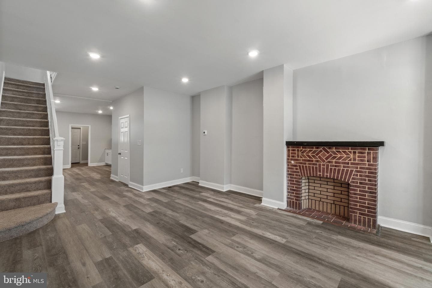 1612 E 25th Street photo 5