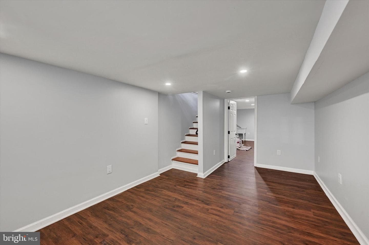 1148 Sargeant Street photo 22