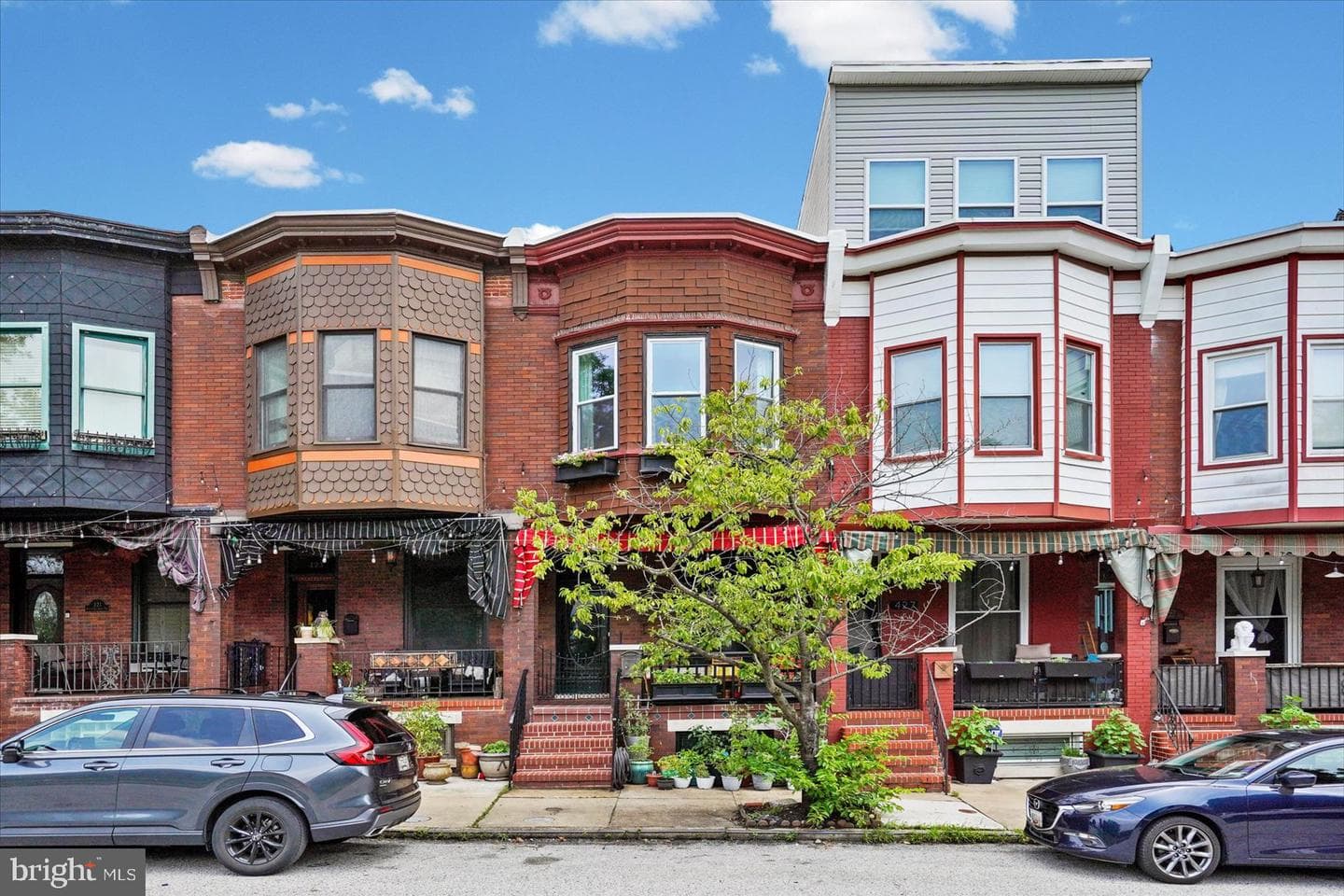 425 S Ellwood Avenue photo 3