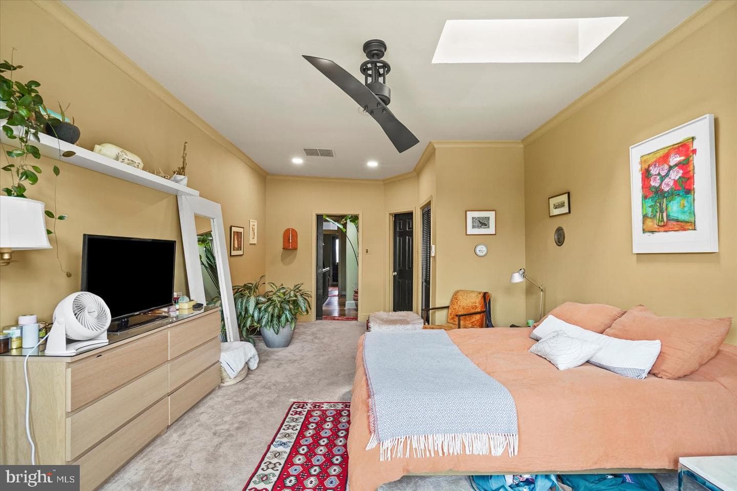 425 S Ellwood Avenue photo 30