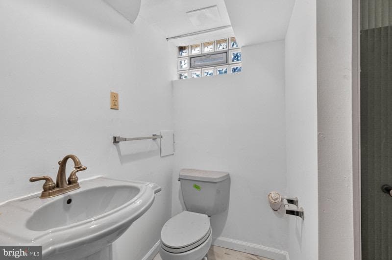 2607 Chesley Avenue photo 14