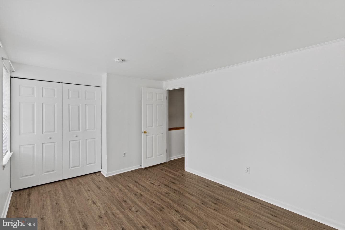 1225 E Chase Street photo 18