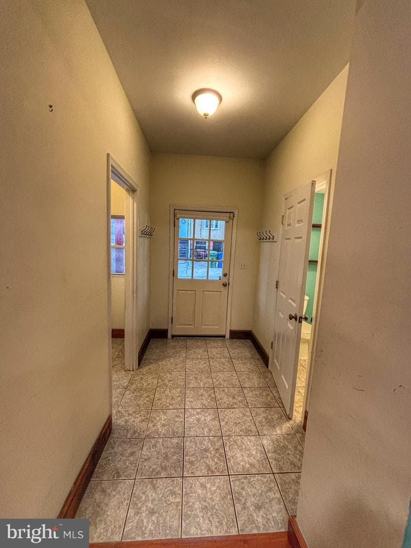 135 S East Avenue photo 11