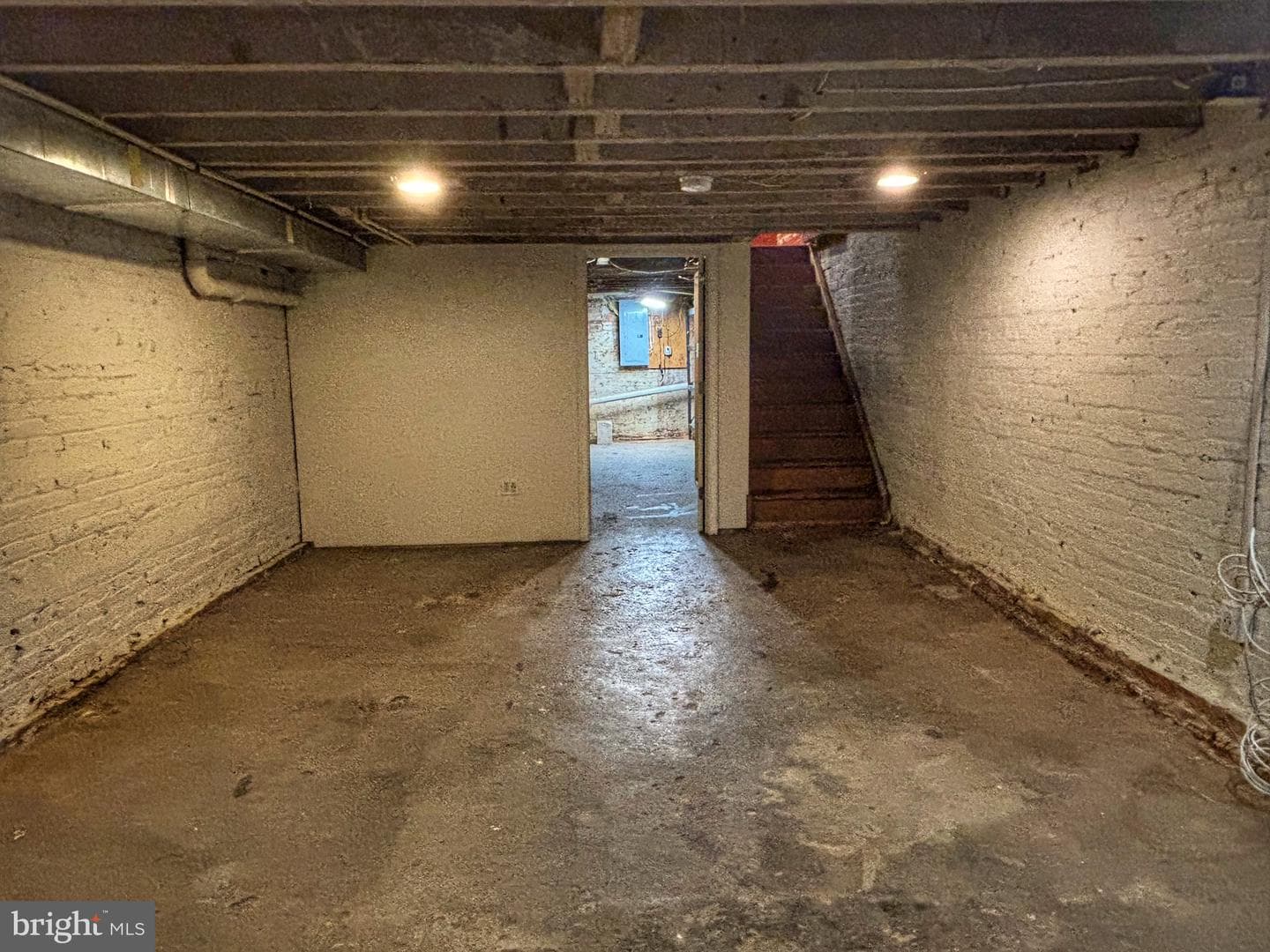 135 S East Avenue photo 32