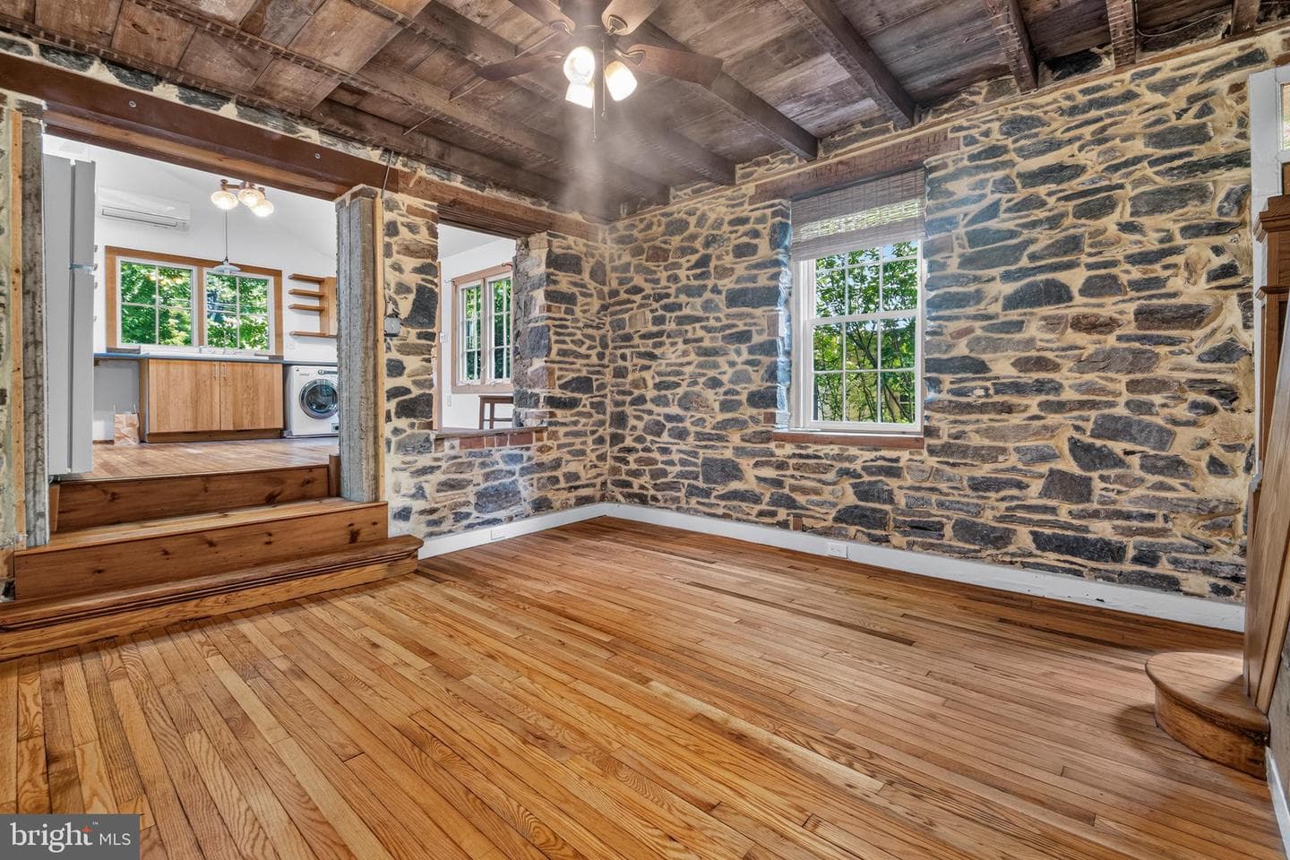 3456 Seneca Street photo 8