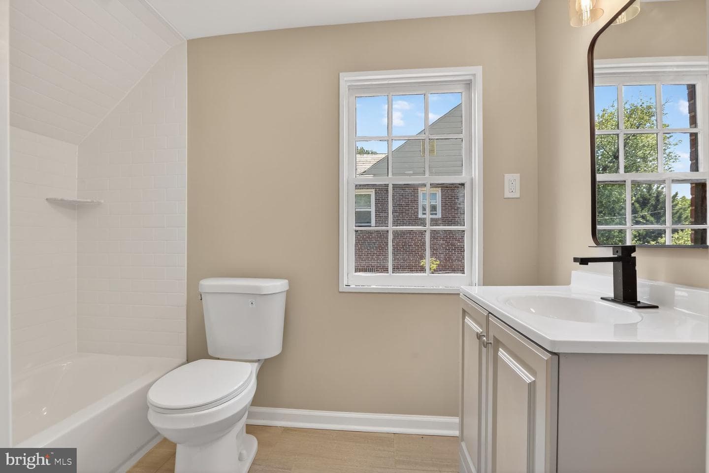 315 E Cold Spring Lane photo 19