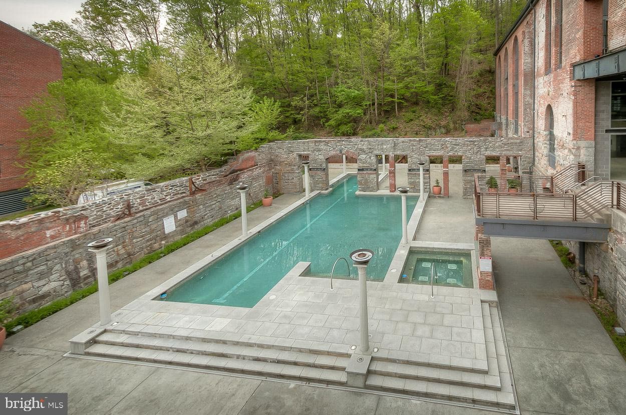 2090 Clipper Park Road photo 47