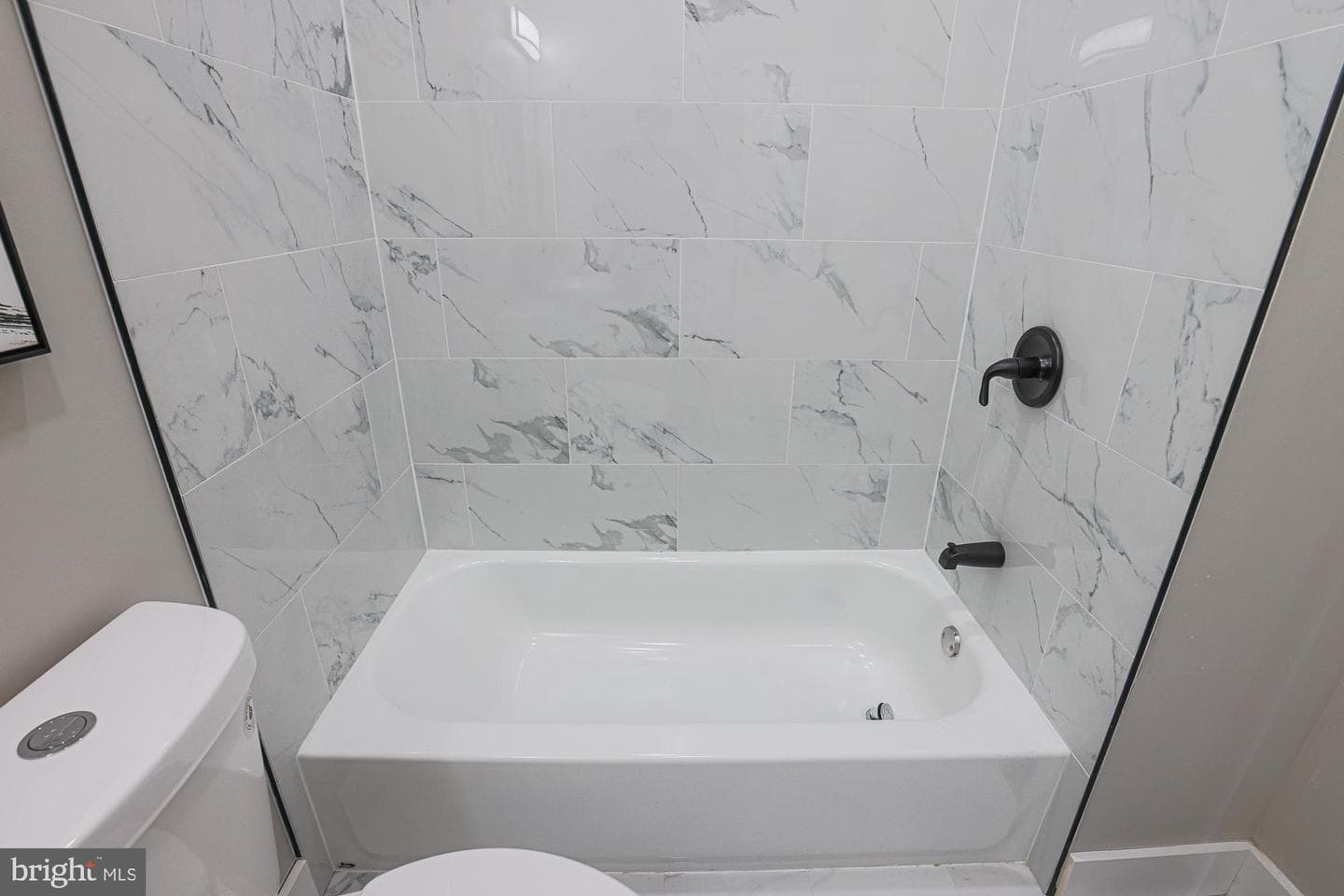 1728 Ruxton Ave photo 28