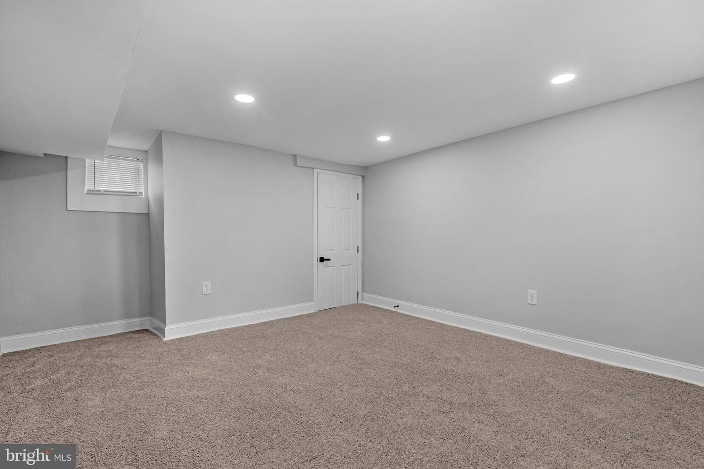 441 N Lakewood Ave photo 20
