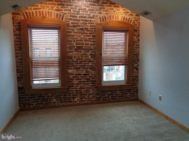 2619 Fleet Street photo 7