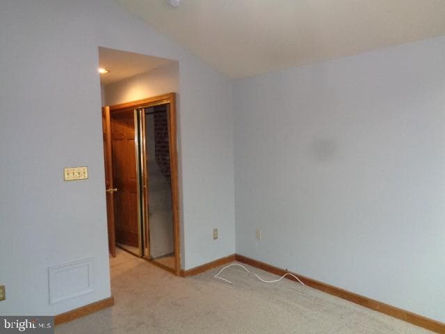 2619 Fleet Street photo 8
