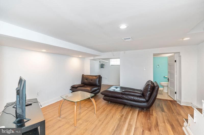 2627 Cecil Ave photo 14