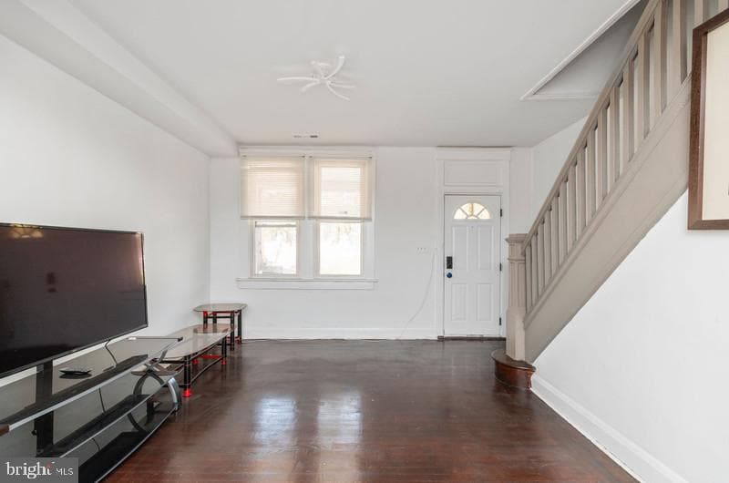 2627 Cecil Ave photo 5