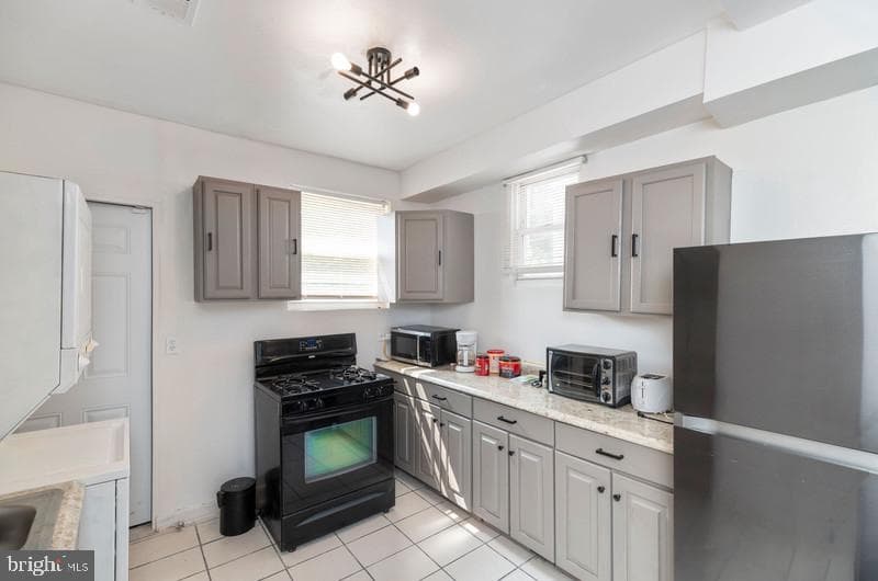 2627 Cecil Ave photo 8