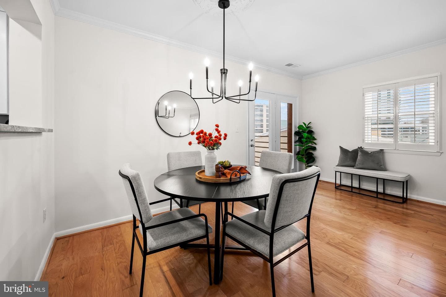123 W Barre Street W #402 photo 4